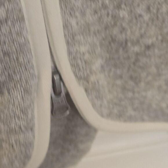 The North Face Women's Light Gray Fleece Jacket - Picture 9 of 13